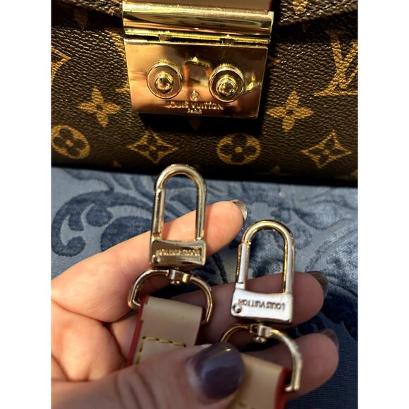 Discontinued Louis Vuitton Logo Croisette Damier Ebene in Near Mint Condition - Picture 10 of 13